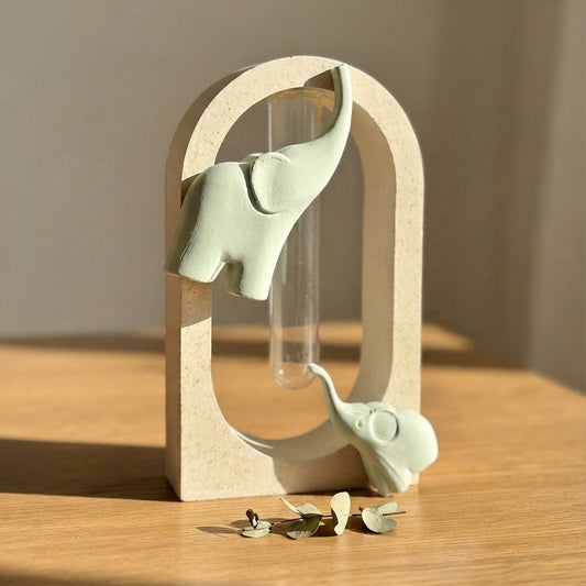 Petit Éléphant Vase